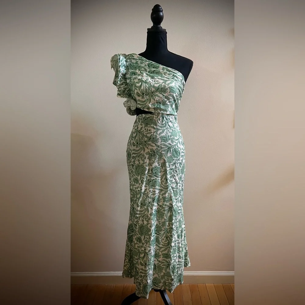 Floral Green and White One-Shoulder Dress - Picture 1 of 4